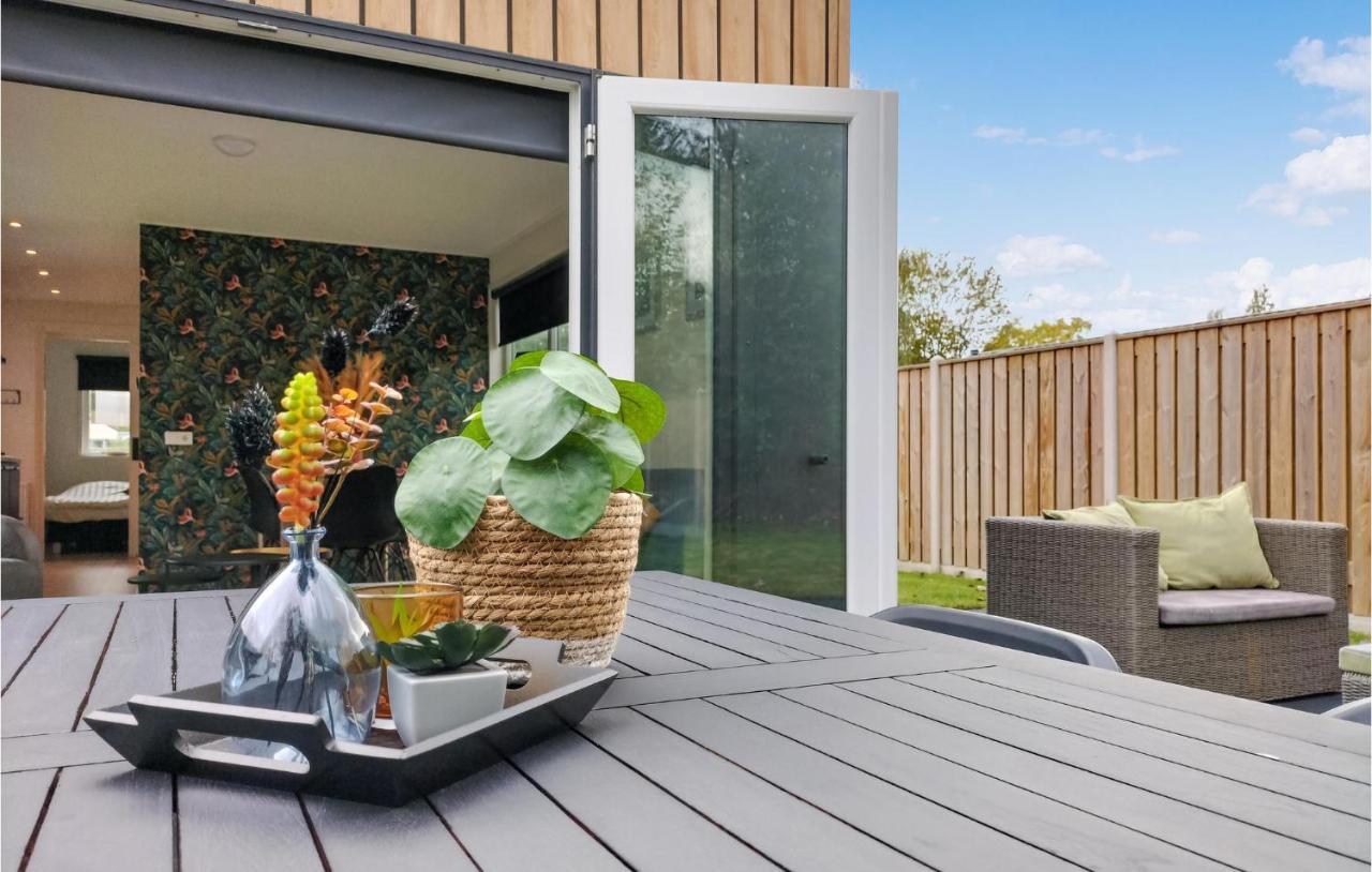 2 Bedroom Awesome Home In Heinkenszand 外观 照片
