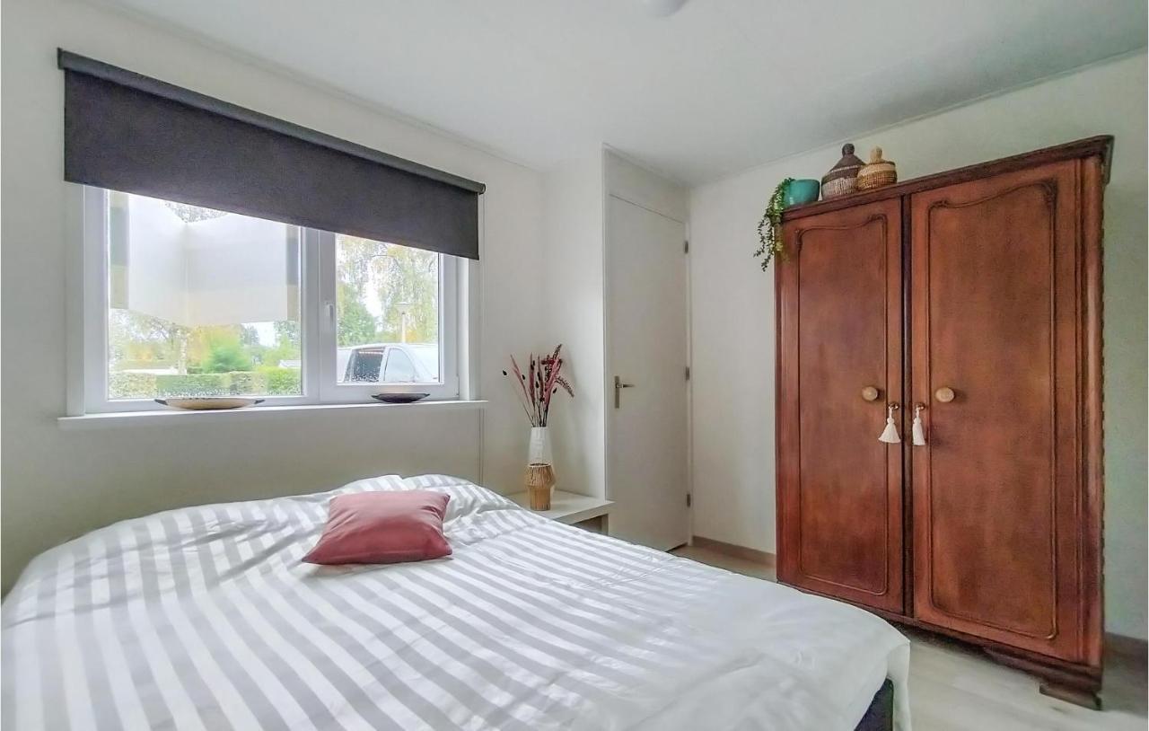 2 Bedroom Awesome Home In Heinkenszand 外观 照片